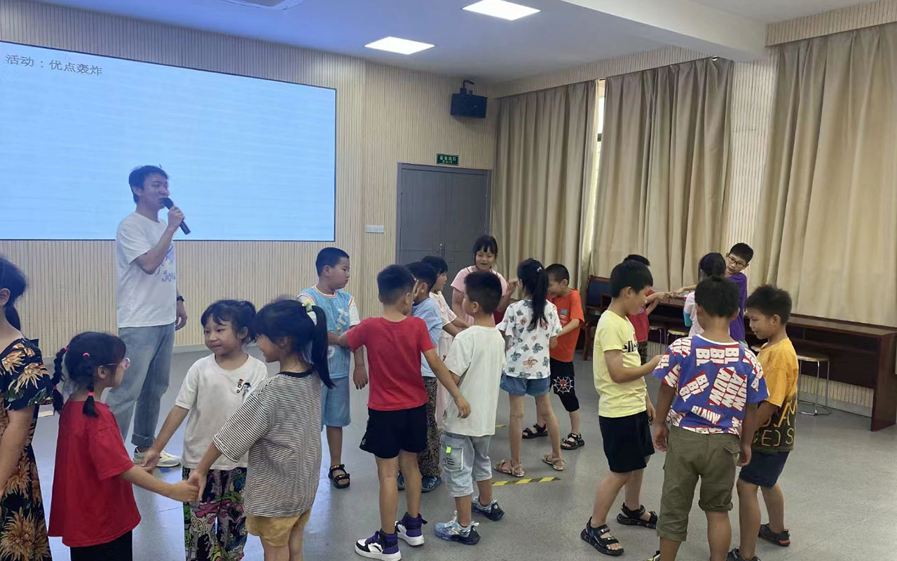 海拉尔龙观乡中心学校